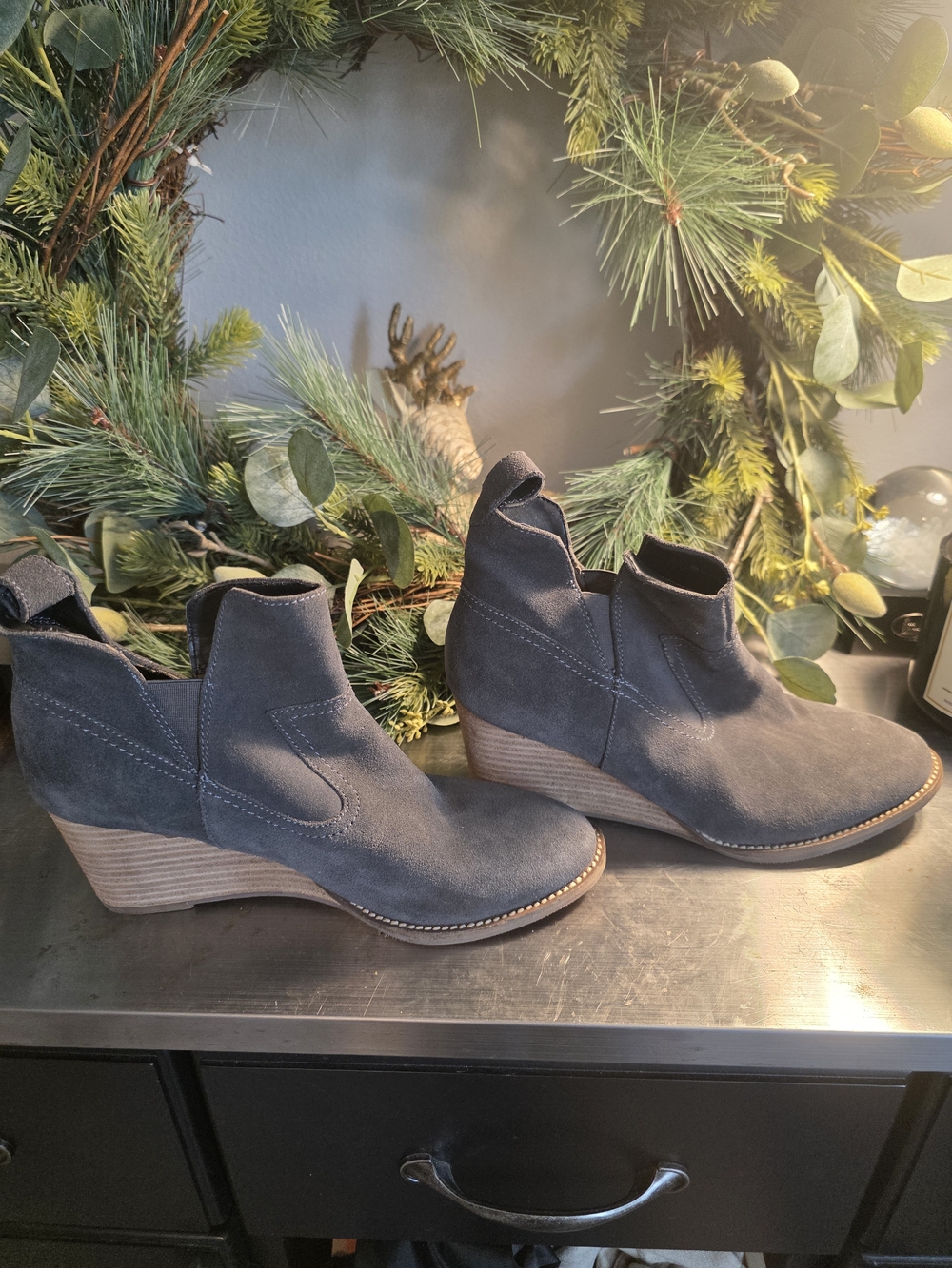 Blondo Waterproof Gray Suede Wedge Ankle Booties